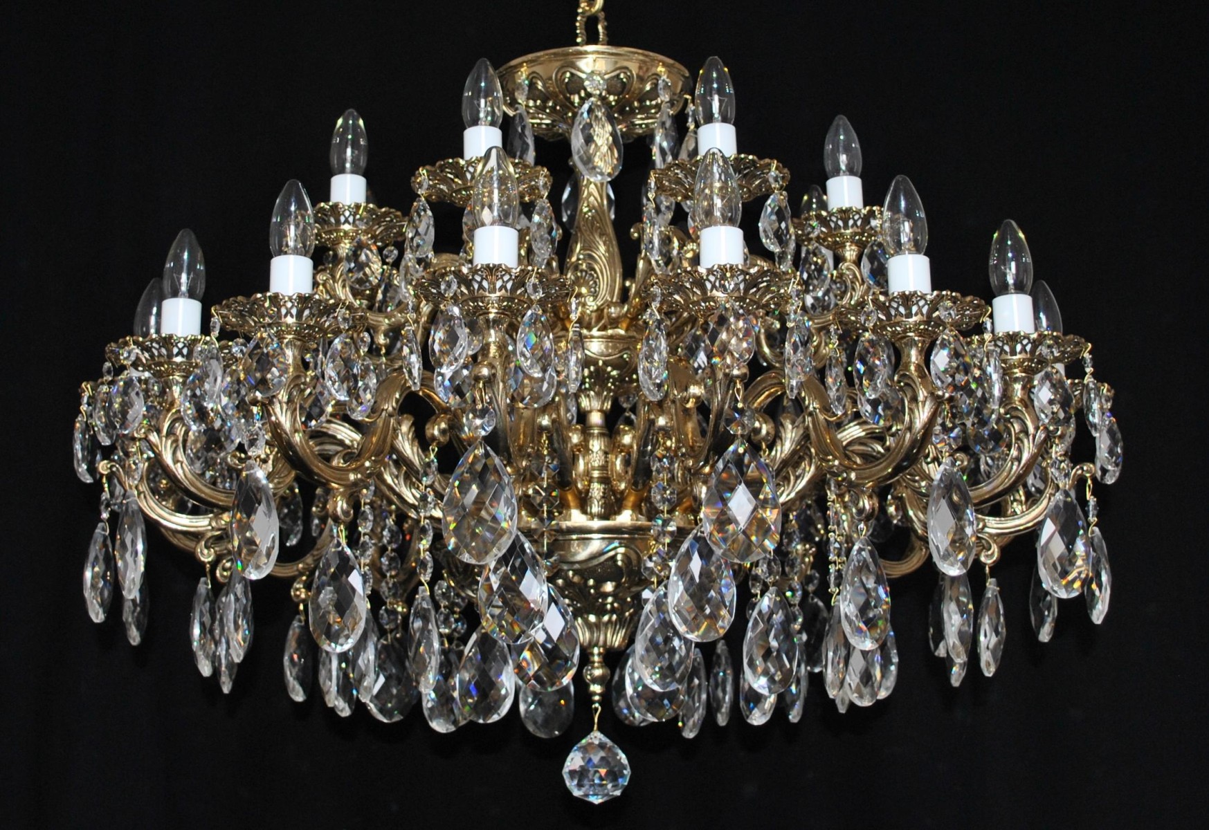 18 arms amazing luxury cast brass chandelier with cut lead crystal