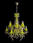 Silver metal goes well with yellow-green color