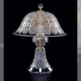 Larger crystal table lamp with glass hat PK500 cut