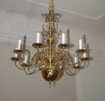 10-arm Dutch chandelier made of shiny brass - detail