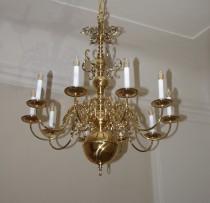 10-arm Dutch chandelier made of shiny brass - detail