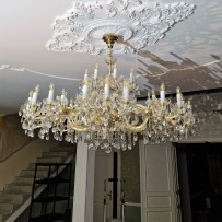 Large Theresian chandelier with cut spikes