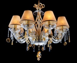 Detail - Amber glass chandelier with sea shells