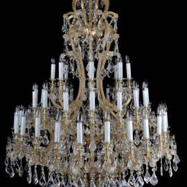 Comparison of two great Theresian chandeliers:  Almonds VS French pendeloques