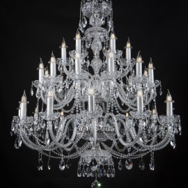 Comparison of two similar 30 arm chandeliers: crystal almonds VS crystal balls, hand-cut in olive style