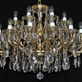 The solid 18 arms Cast brass crystal chandelier