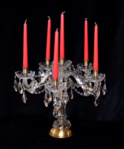 Swarovski glass candlestick with 6 candle bulbs & crystal almonds