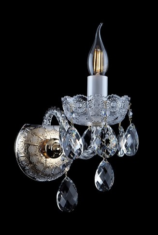 1-bulb wall sconce made of cut crystal glass "Bohemia style"